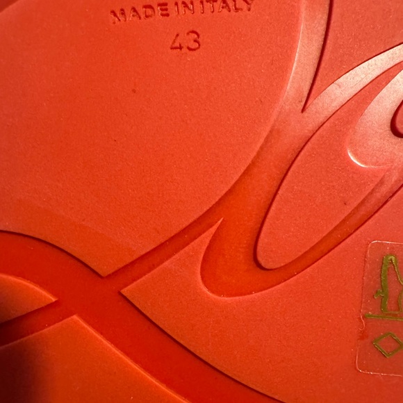 Christian Louboutin Black Flip Flops - Picture 7 of 7